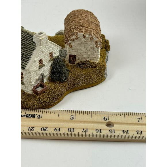 Lilliput Lane Hegarty’s Home 1989 Irish Collection Cottage w Box & Booklet - Picture 12 of 14
